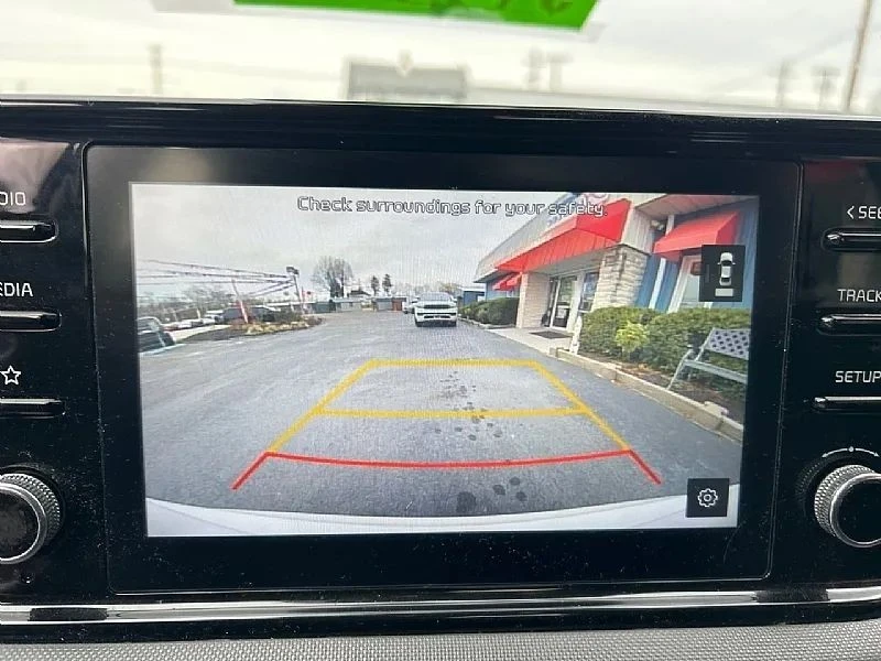 2021 Kia Optima/K5 - Image 10 of 12
