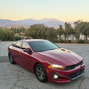 2021 Kia K5 LXS Sedan 4D
