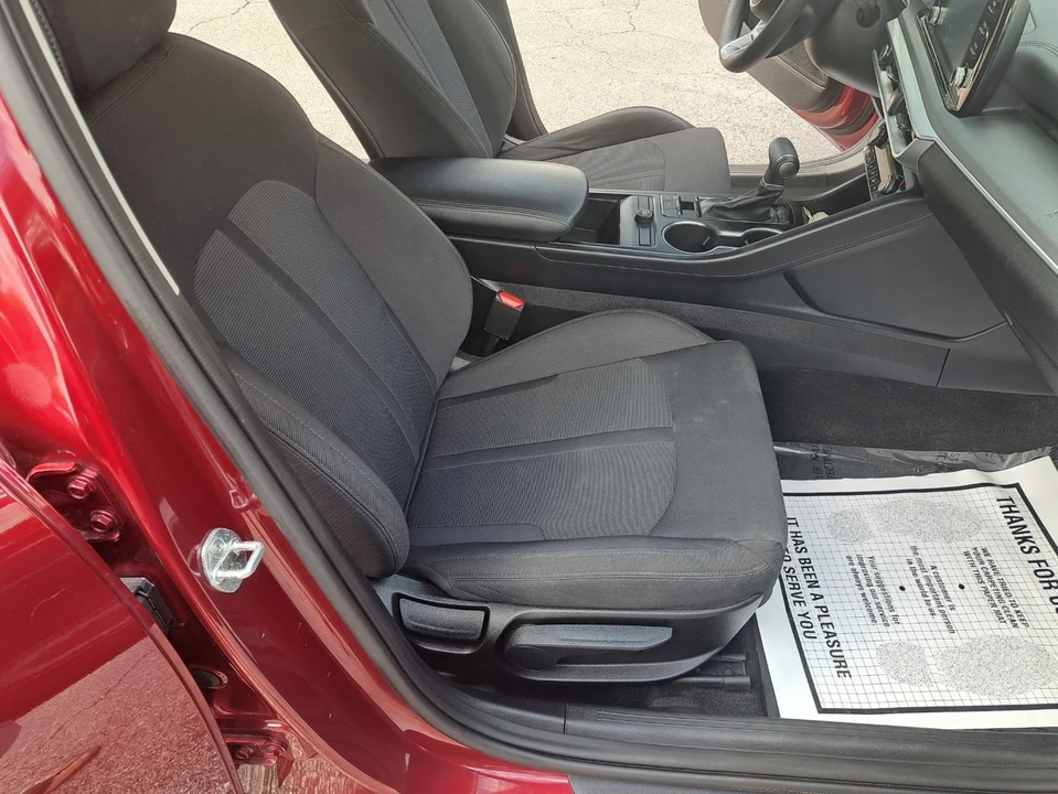 2021 Kia K900 - Image 16 of 21