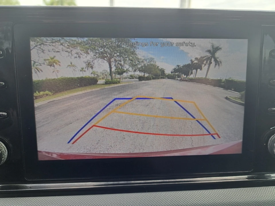 2021 Kia K900 - Image 7 of 21