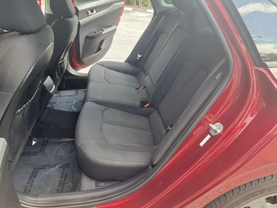 2021 Kia K900 - Image 15 of 21