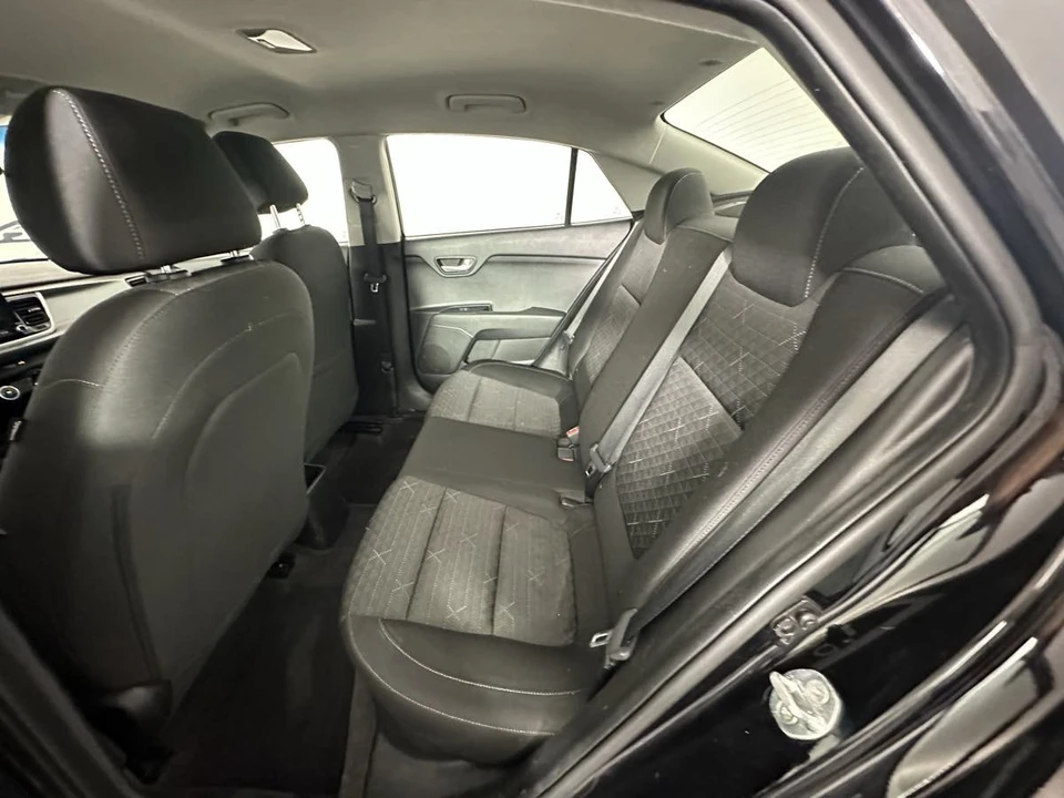2021 Kia Rio - Image 11 of 21