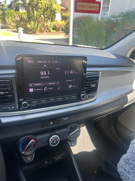 2021 Kia Rio - Image 6 of 8