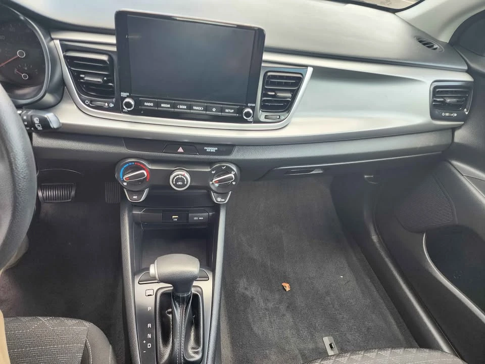 2021 Kia Rio - Image 8 of 10