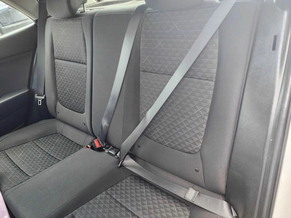 2021 Kia Rio - Image 5 of 10