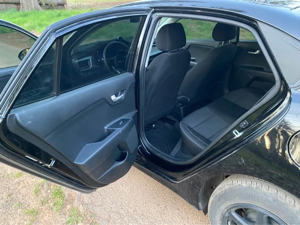 2021 Kia Rio - Image 9 of 12