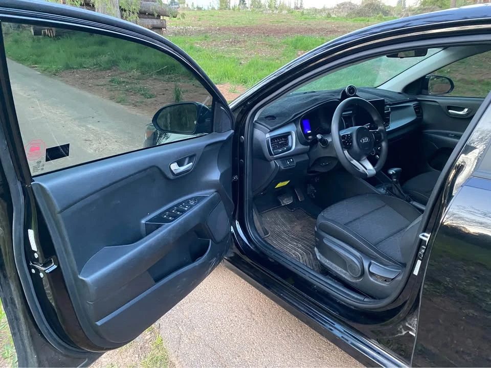 2021 Kia Rio - Image 8 of 12