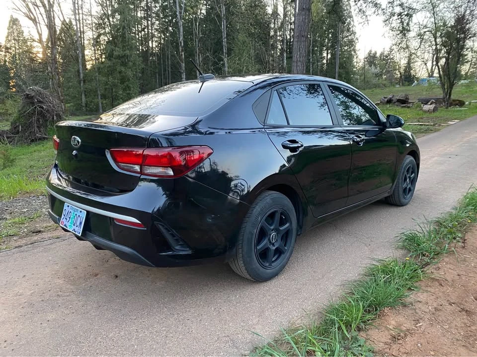 2021 Kia Rio - Image 7 of 12