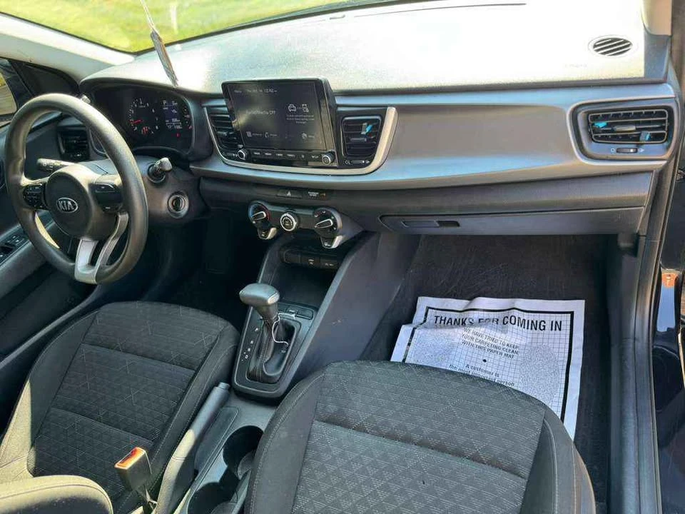 2021 Kia Rio - Image 9 of 17