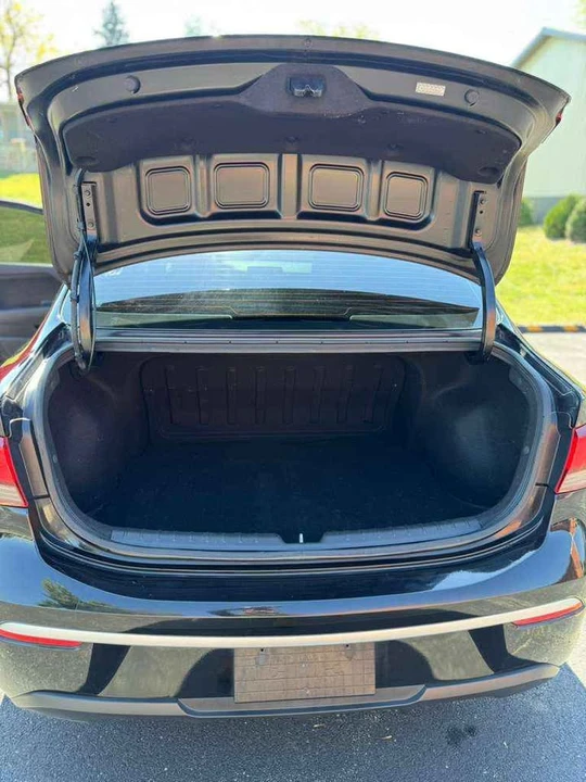 2021 Kia Rio - Image 2 of 17