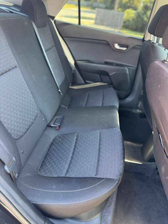 2021 Kia Rio - Image 5 of 17