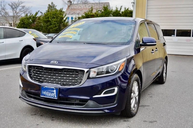 2021 Kia Carnival - Image 4 of 12