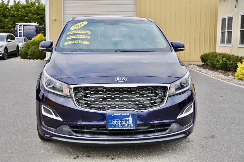 2021 Kia Carnival - Image 3 of 12