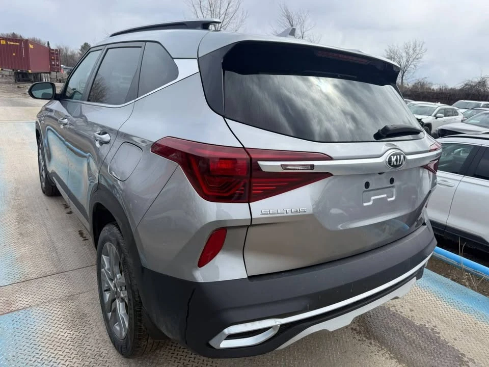 2021 Kia Seltos - Image 6 of 12