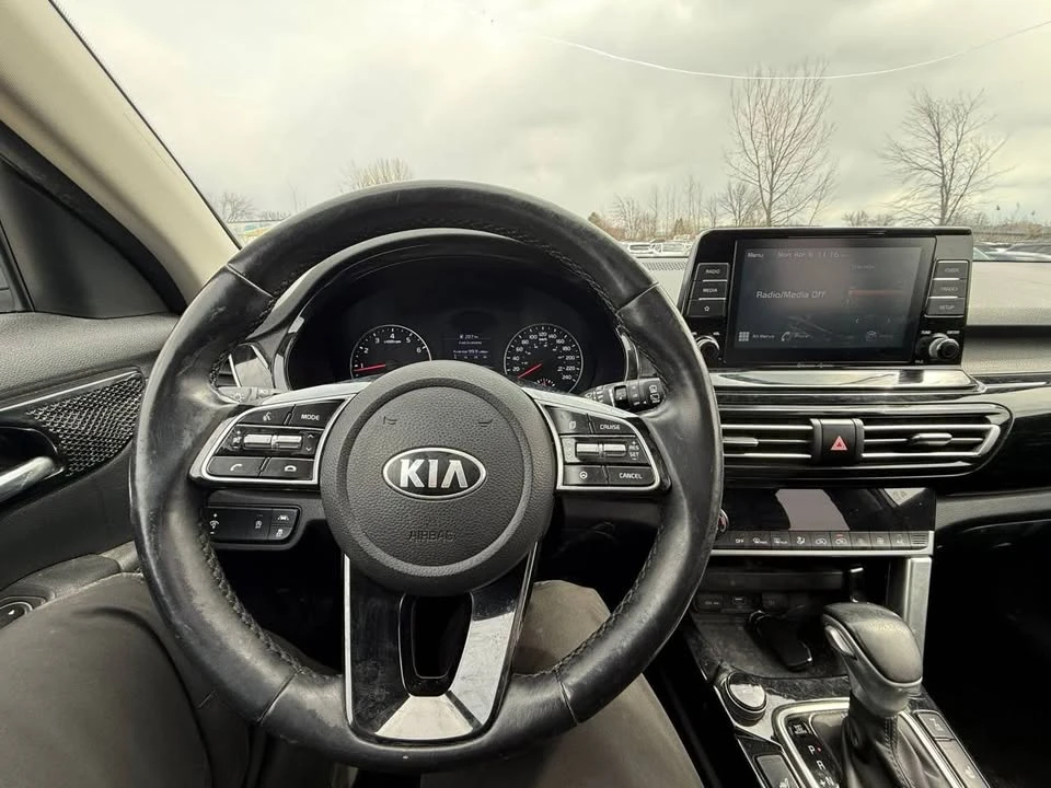2021 Kia Seltos - Image 7 of 12