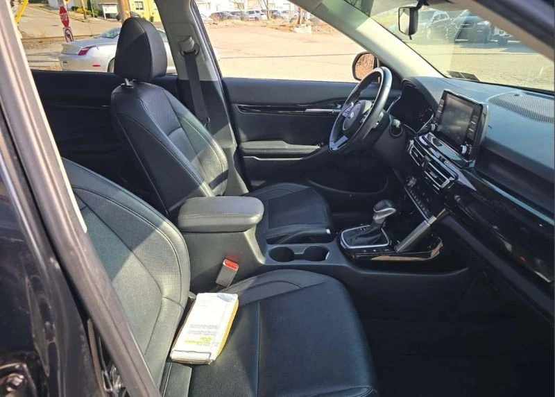 2021 Kia Seltos - Image 7 of 10