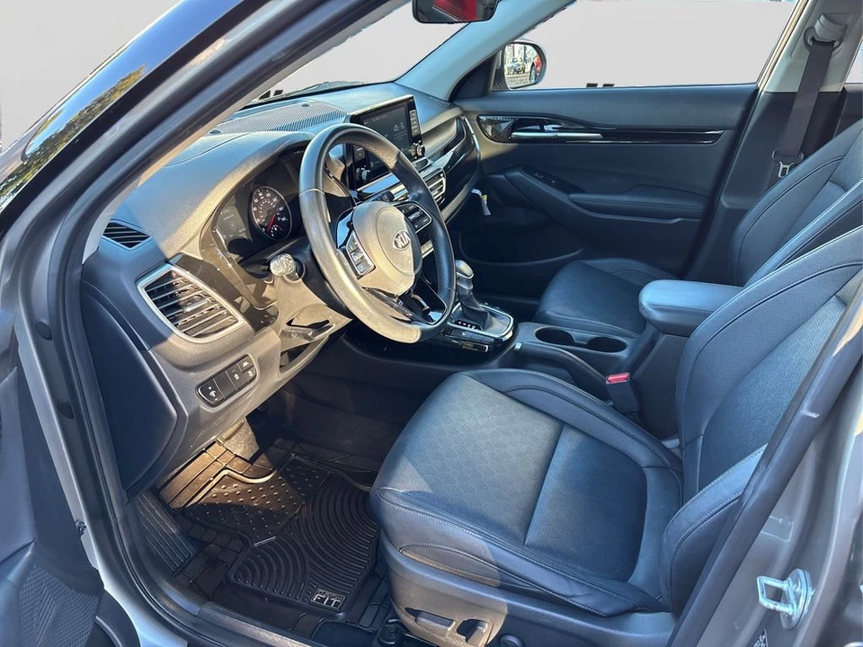 2021 Kia Seltos - Image 9 of 12