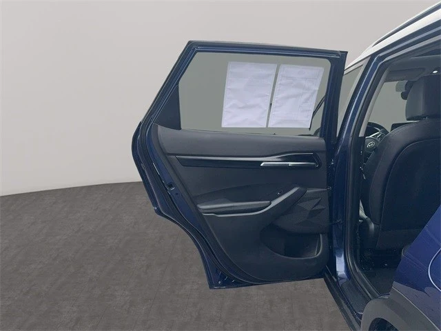 2021 Kia Seltos - Image 13 of 21