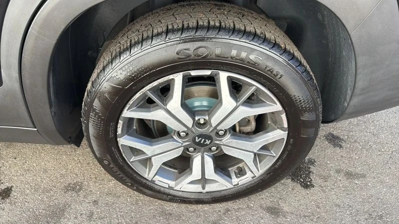 2021 Kia Seltos - Image 9 of 12