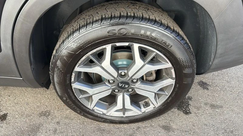 2021 Kia Seltos - Image 9 of 12