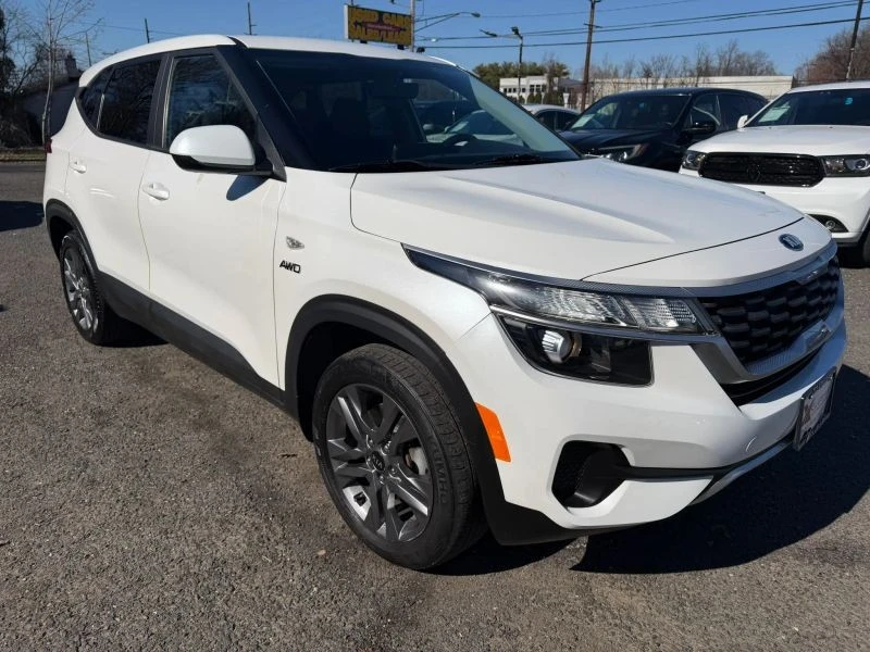 2021 Kia Seltos - Image 4 of 12