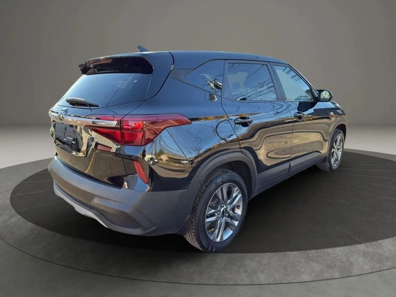 2021 Kia Seltos - Image 5 of 12