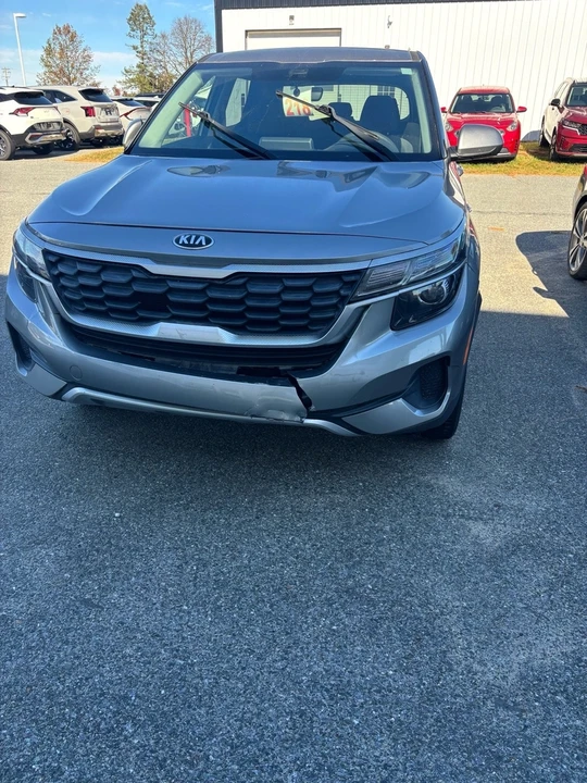 2021 Kia Seltos - Image 4 of 10