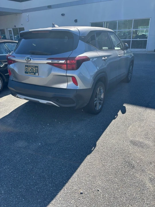 2021 Kia Seltos - Image 5 of 10