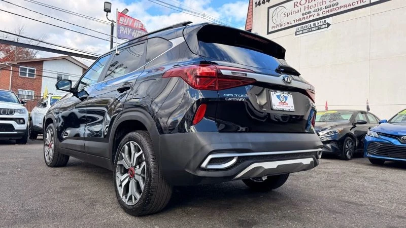 2021 Kia Seltos - Image 5 of 12