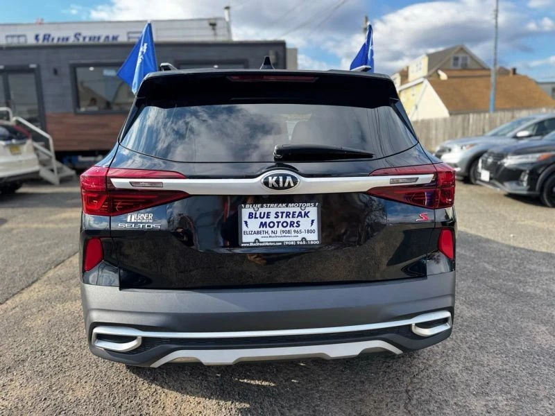 2021 Kia Seltos - Image 9 of 12