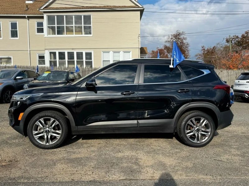 2021 Kia Seltos - Image 7 of 12