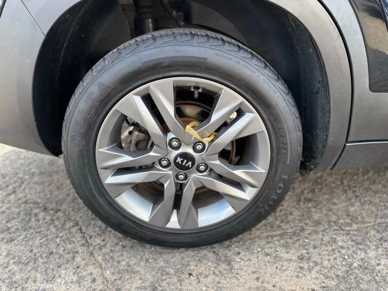2021 Kia Seltos - Image 11 of 12