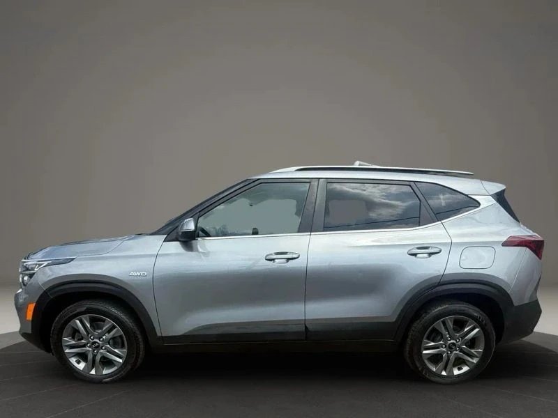 2021 Kia Seltos - Image 8 of 12