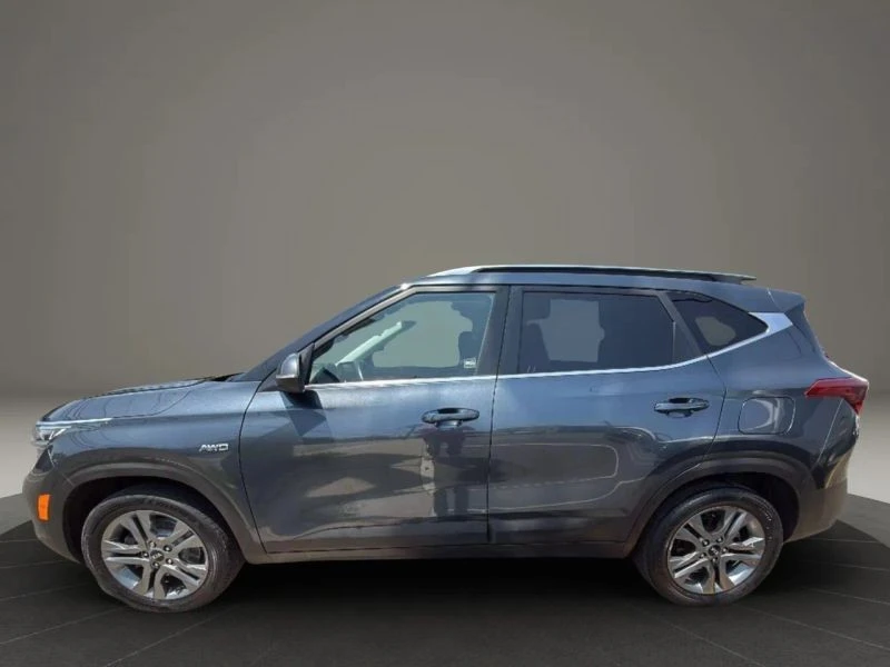 2021 Kia Seltos - Image 8 of 12