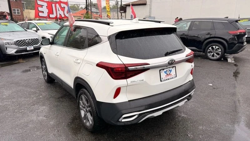 2021 Kia Seltos - Image 5 of 12
