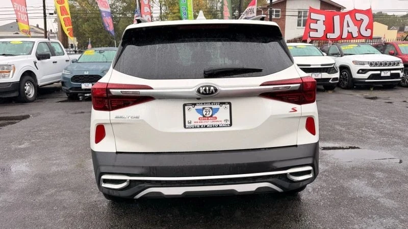 2021 Kia Seltos - Image 6 of 12