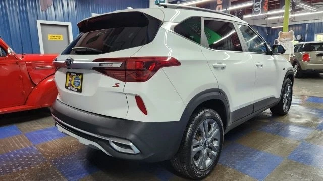 2021 Kia Seltos - Image 3 of 12