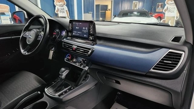2021 Kia Seltos - Image 13 of 21