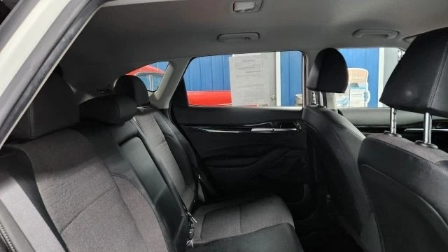 2021 Kia Seltos - Image 15 of 21