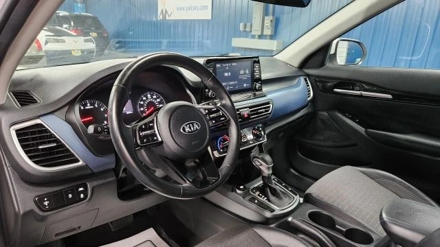 2021 Kia Seltos - Image 8 of 12