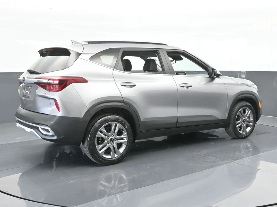 2021 Kia Seltos - Image 6 of 12
