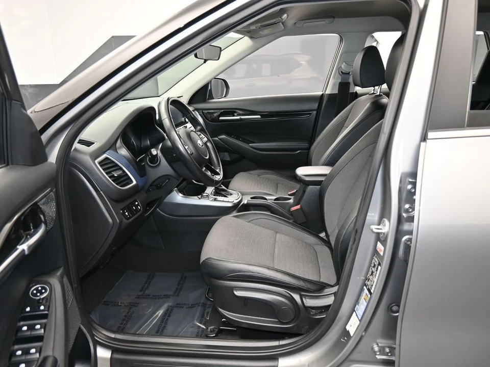 2021 Kia Seltos - Image 10 of 12