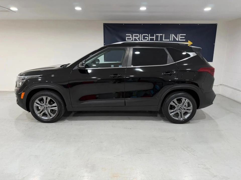 2021 Kia Seltos - Image 2 of 16