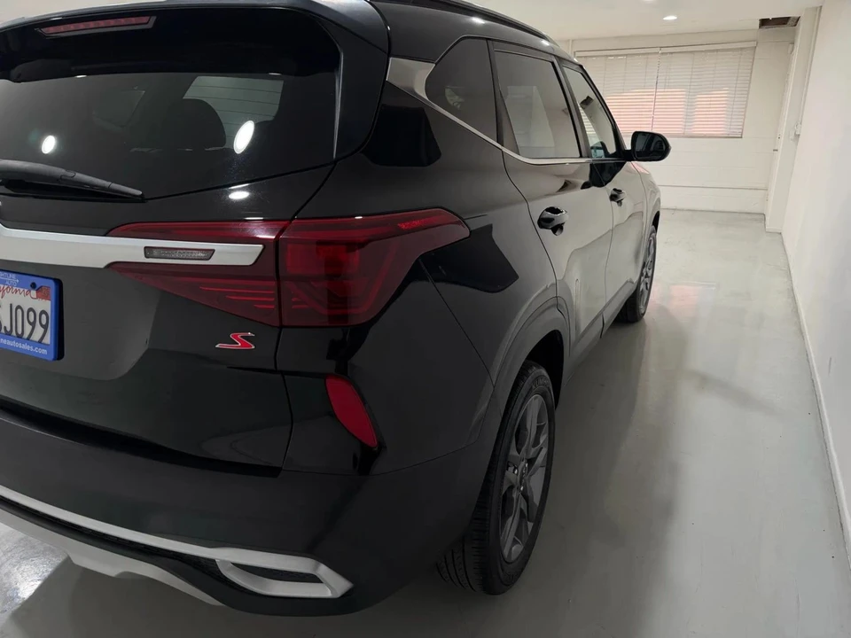 2021 Kia Seltos - Image 5 of 16