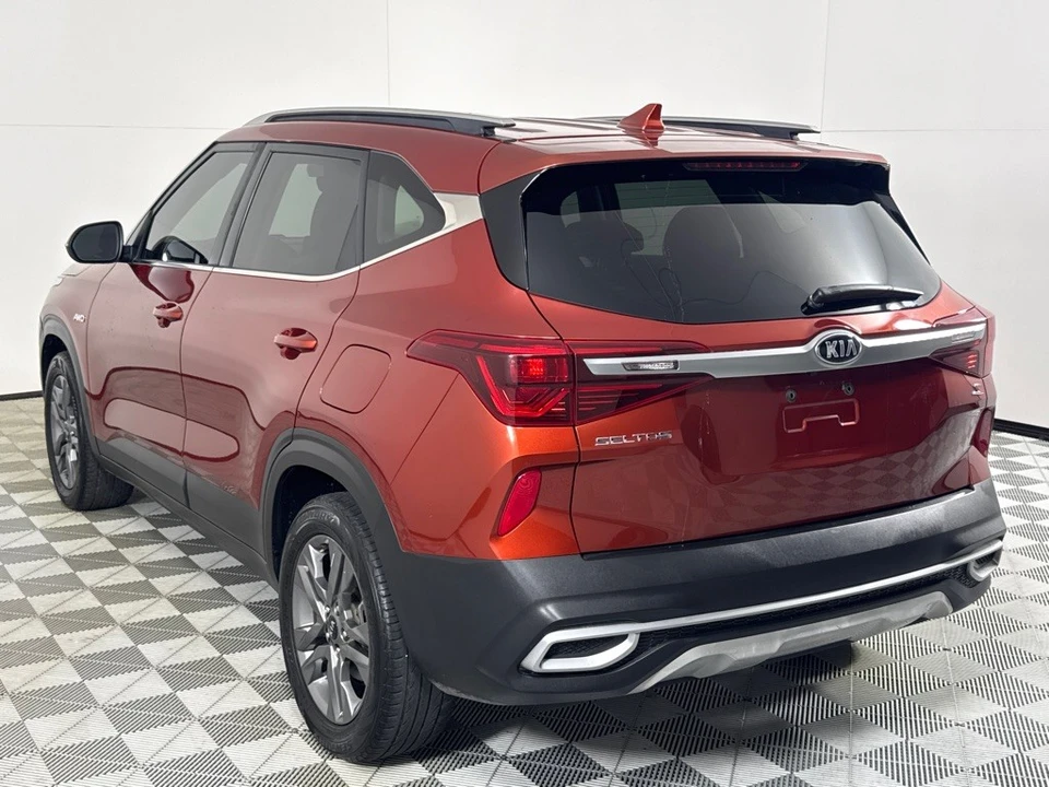 2021 Kia Seltos - Image 7 of 12
