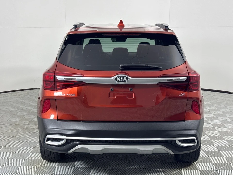 2021 Kia Seltos - Image 6 of 12