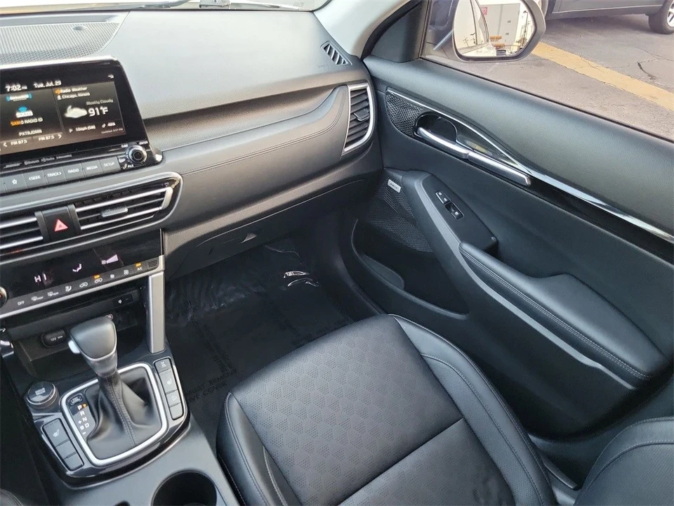 2021 Kia Seltos - Image 16 of 21