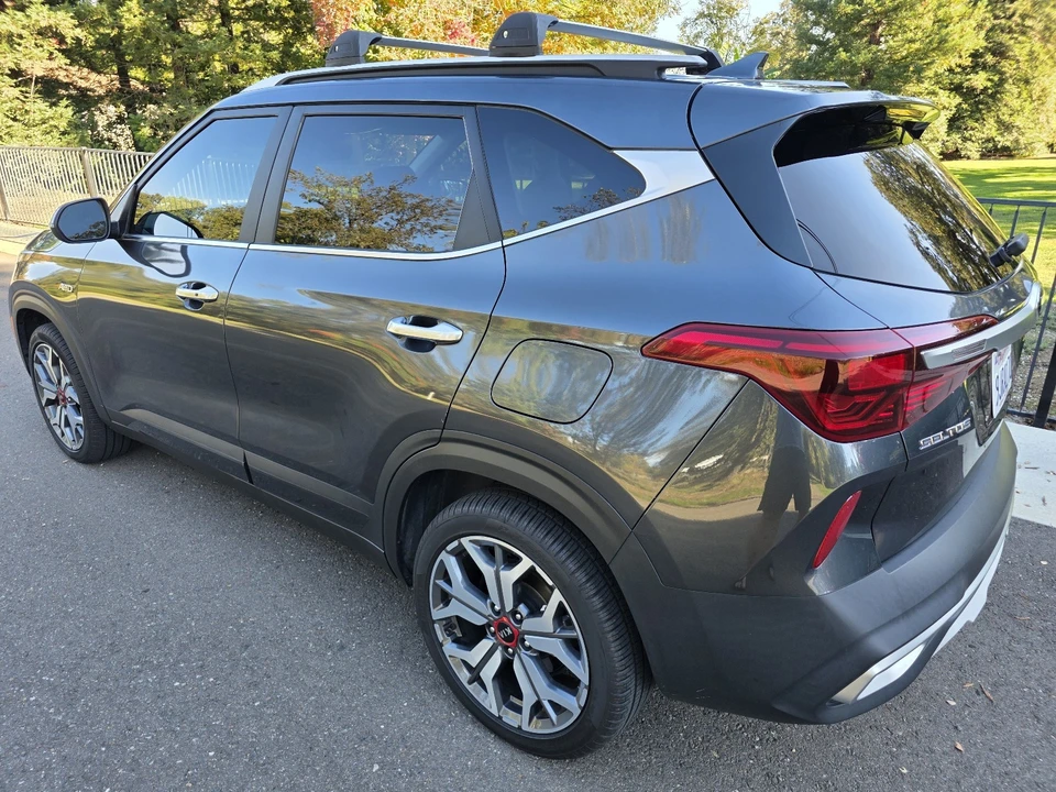 2021 Kia Seltos - Image 3 of 17