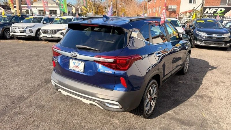 2021 Kia Seltos - Image 7 of 12