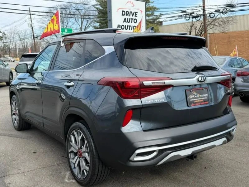 2021 Kia Seltos - Image 7 of 12